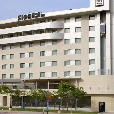 Hotel Nh 4*