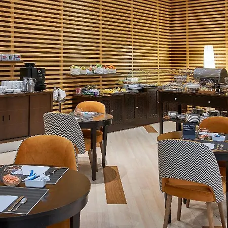Nh Hotel 4*